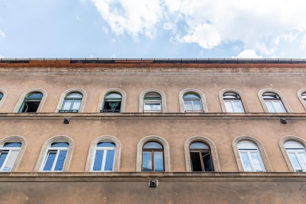 Apartment Harmony - Downtown Budapest